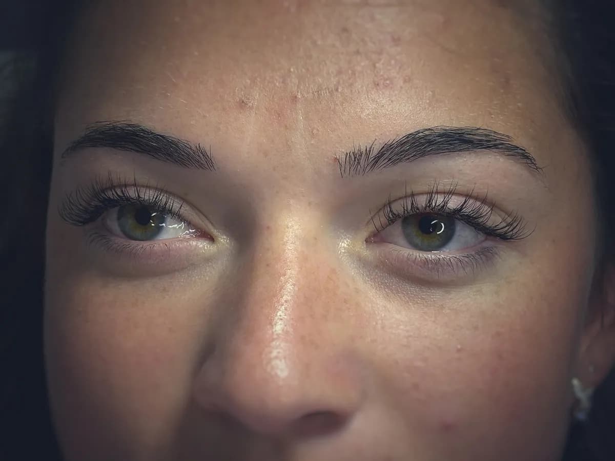 Extensions de cils cil à cil