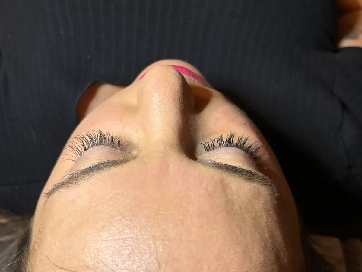 Extensions de cils cil à cil, vue de dessus